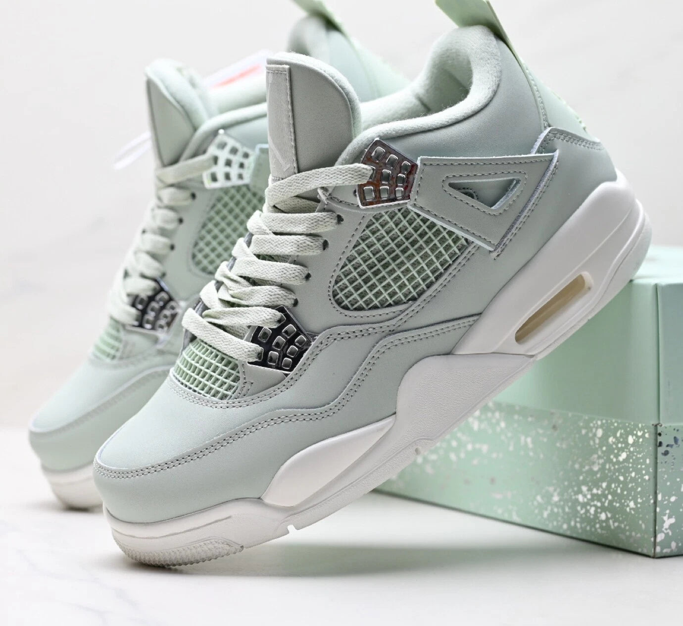 Jordan 4 RetroSeafoam Sail