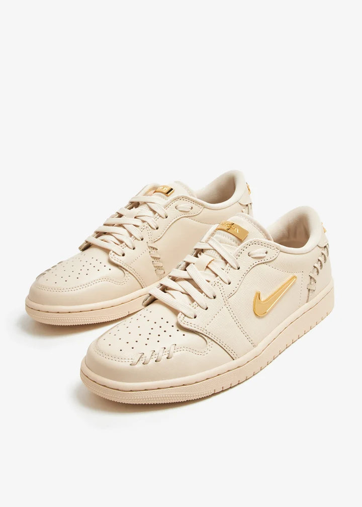 Jordan 1 Low Method of Make Legend Light Brow