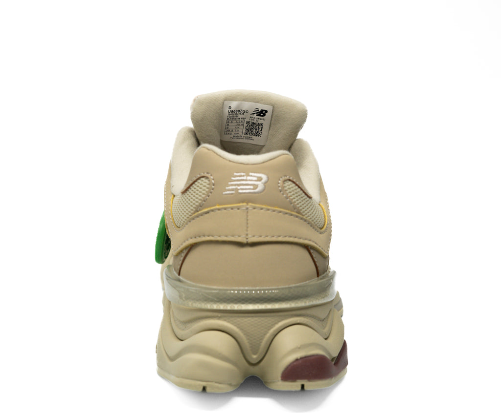 New Balance 9060 BEIGE SPARORW.